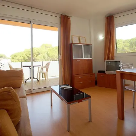 Arenal Aparthotel 2*